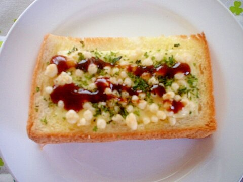 揚げ玉とチーズ・青海苔でお好み焼き風トースト～☆